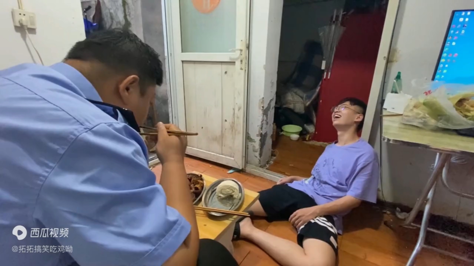 拓拓搞笑吃鸡拓爸篇19