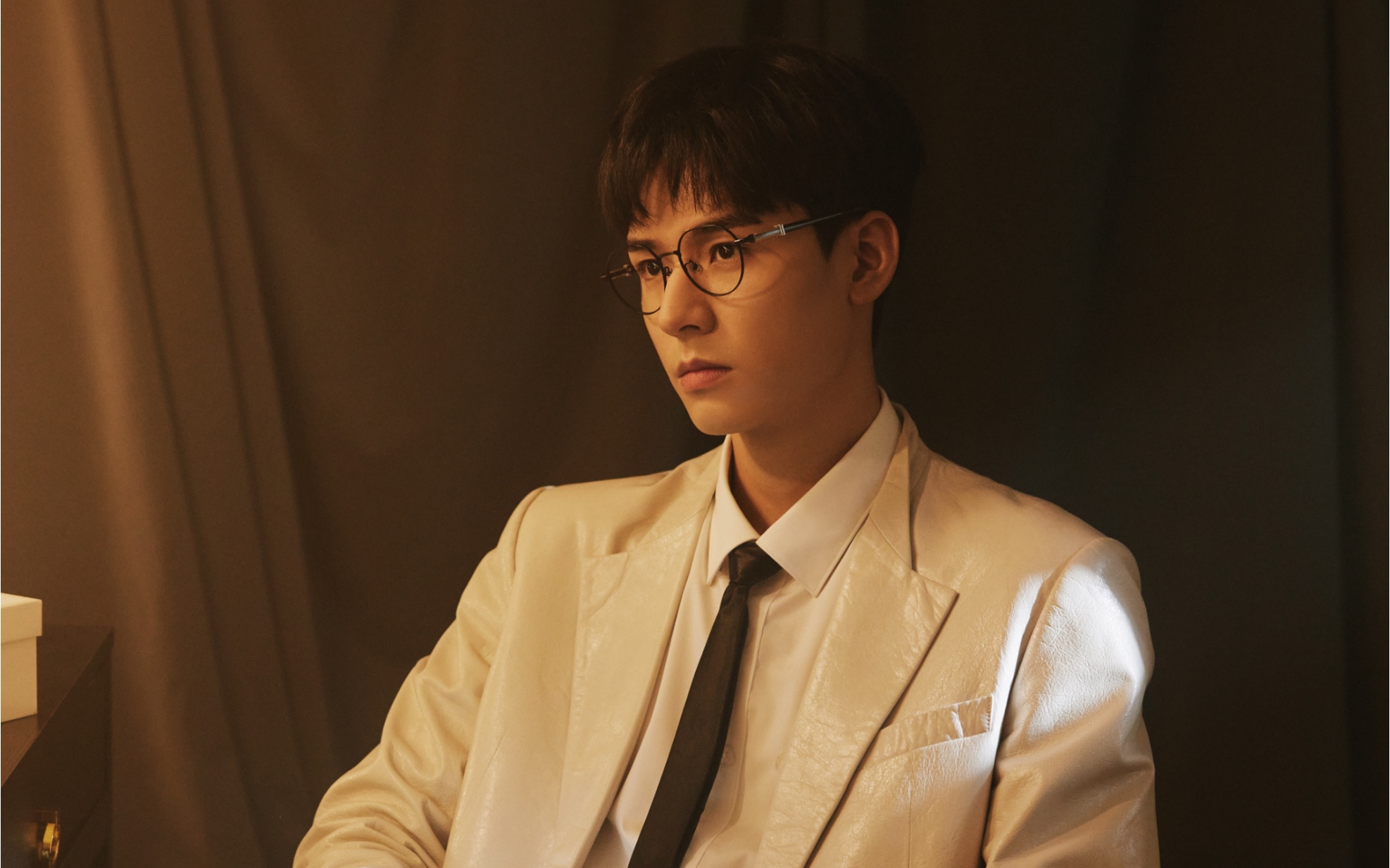 【龚俊】a到爆的扯领带!野兽派视频二次剪辑