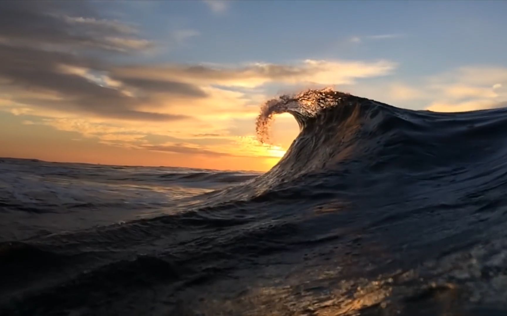 [图]纯音乐Biscaine-Sunrise at paradise beach，轻松愉悦治愈系音乐，大海海浪浪花