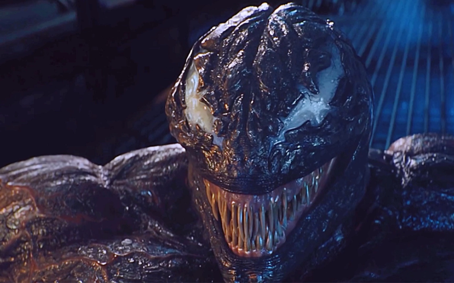 暴乱比毒液强太多了.