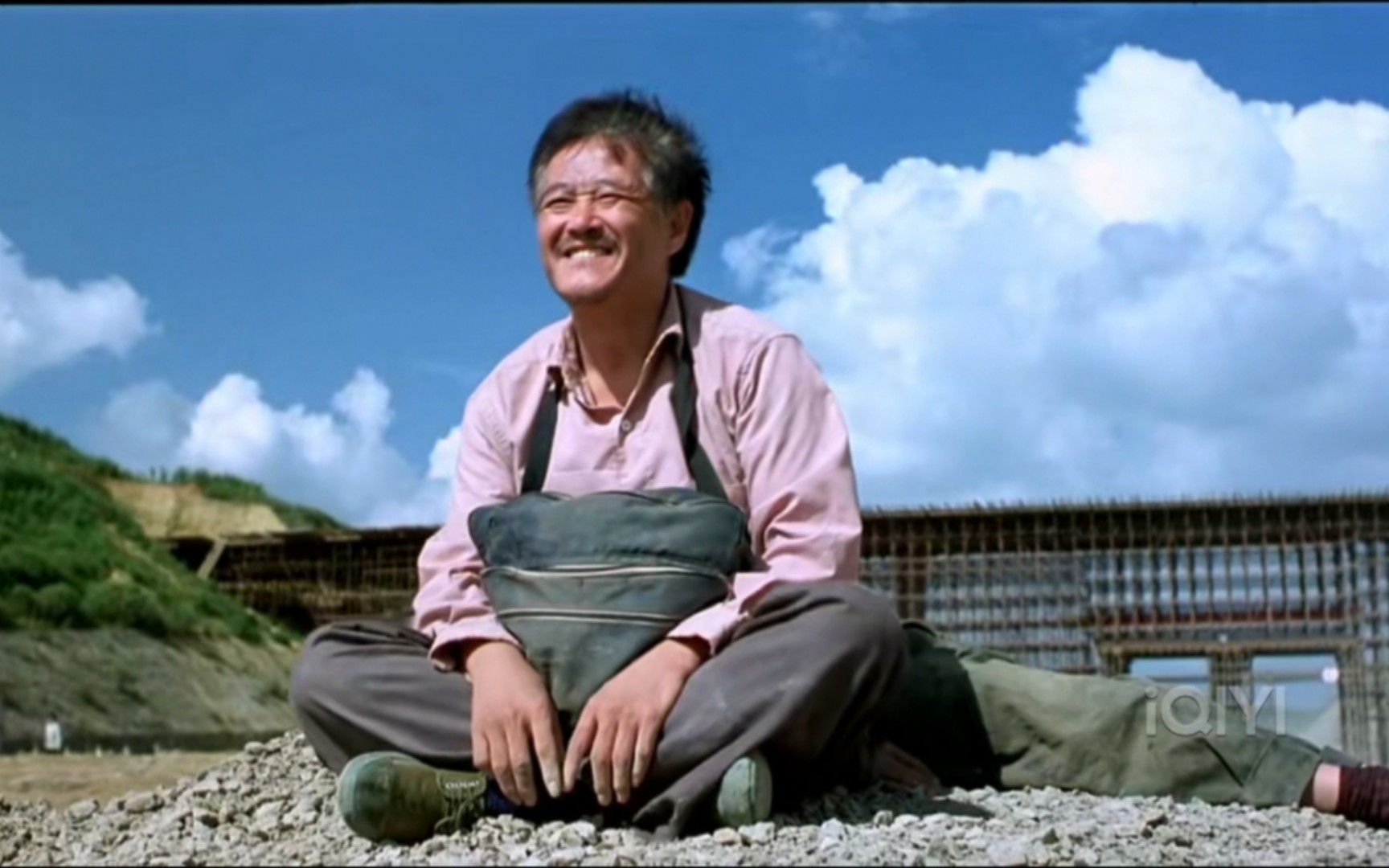 期末作业自制《落叶归根》预告