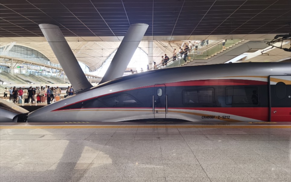 【龙凤呈祥】智能复兴号 g66次列车进长沙南车站