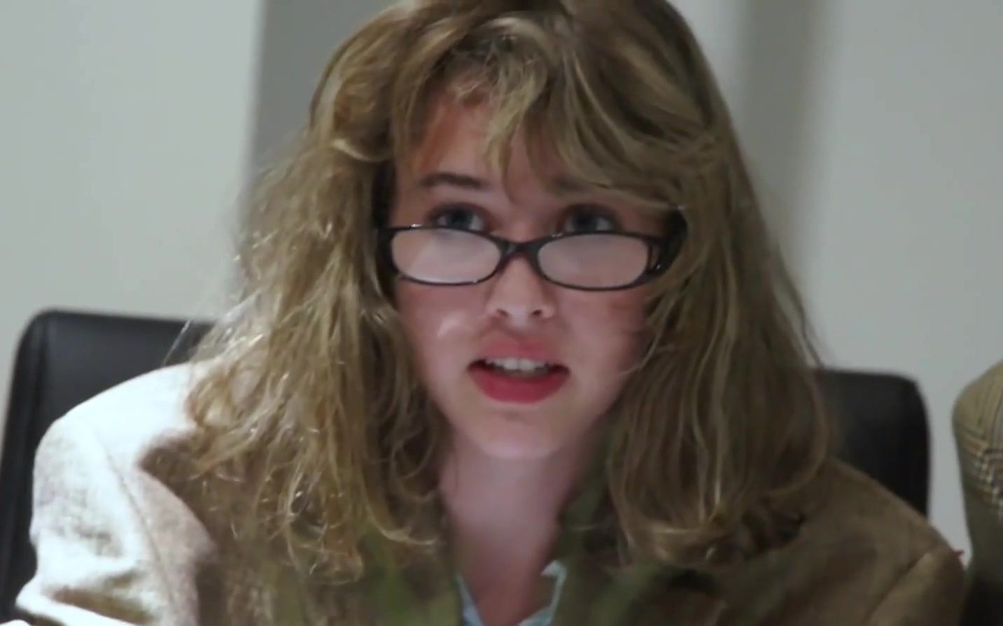 carolinekonstnar教你做打工人我的焦虑眼中的面试第一天上班