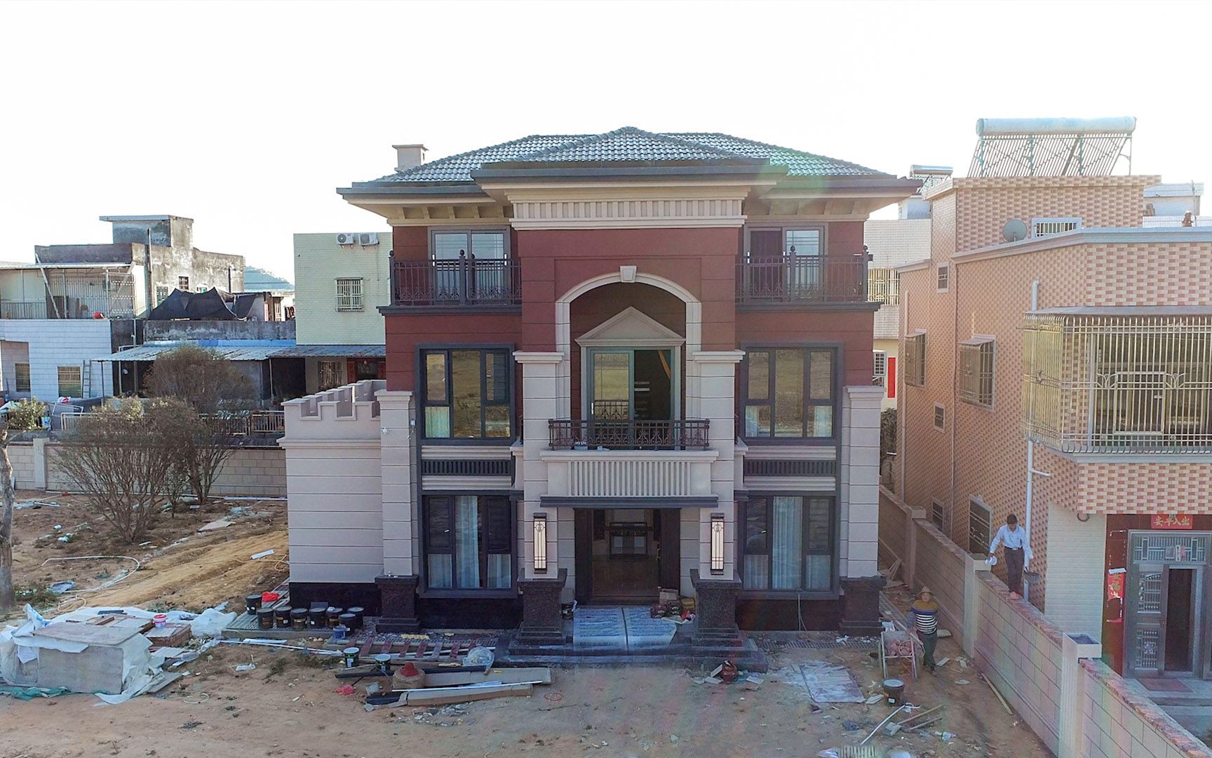 活动  广东夫妻自建三层别墅,高端大气上档次,140平占地造价130万!