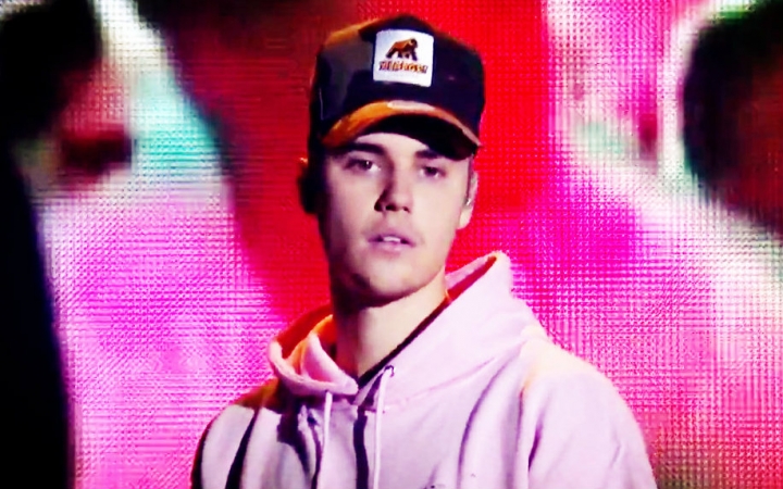 [图]【720P】Justin Bieber最新Jingle Bell Ball现场演唱Where Are You Now