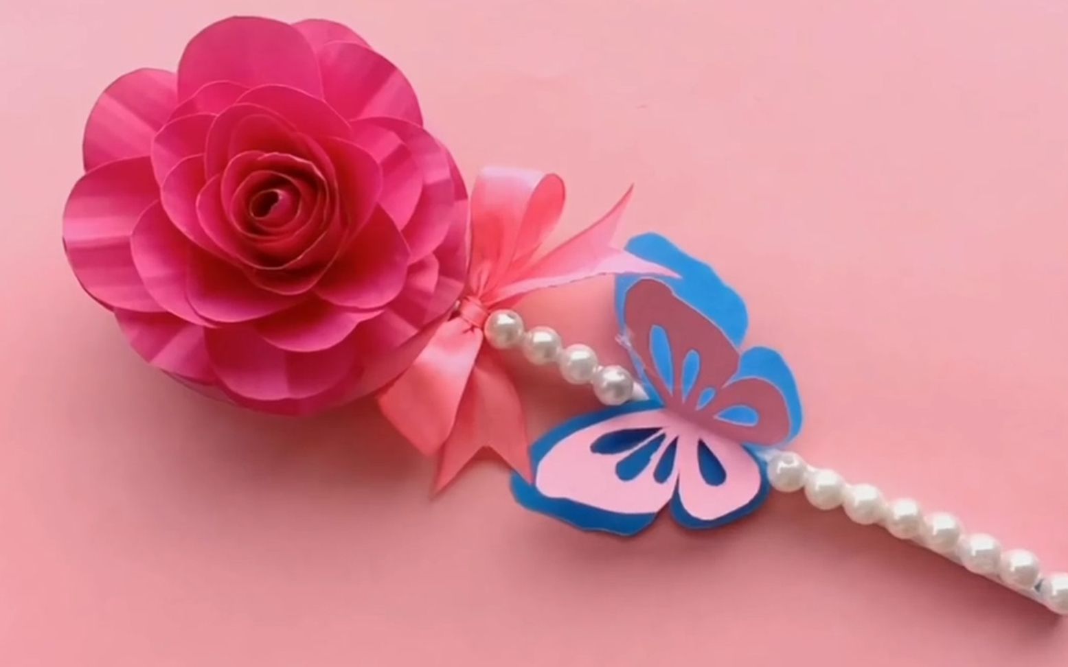 创意纸艺手工教程——玫瑰花魔法棒贺卡