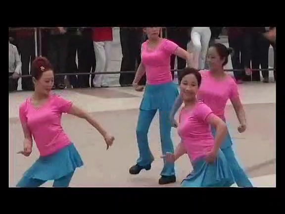 周思萍广场舞教学视频-山丹丹开花红艳艳 (江津区广场舞比赛一等奖