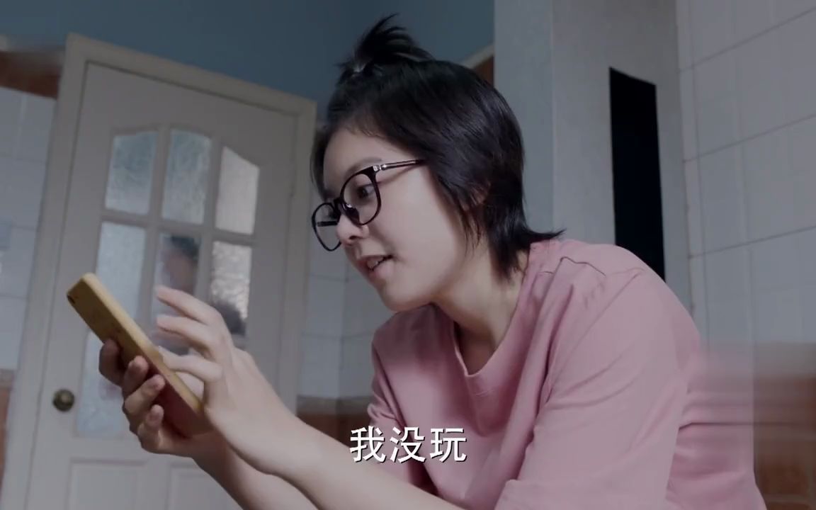 少年派妙妙要返校王胜男上演惜别离竟抱着板凳哭