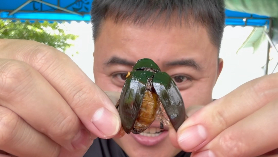 在广东中山偏僻小乡村吃“粤圈太子爷”私藏小海鲜，真的好吃到爆！#广东美食#中山美食#广东农庄#小海鲜