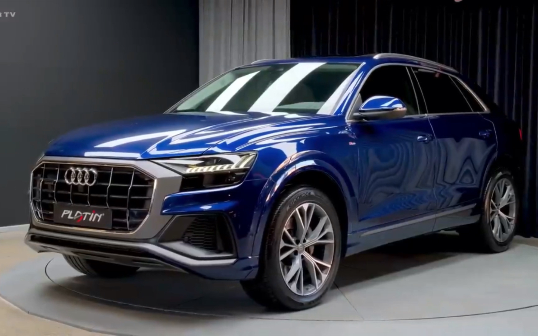 新车抢先看——2021款奥迪q8