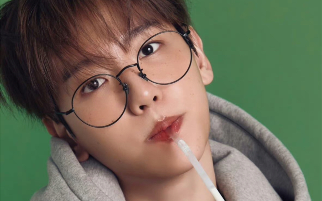 2024台历～边伯贤诚不欺我,校园风好牛的装造!梦回咆哮了