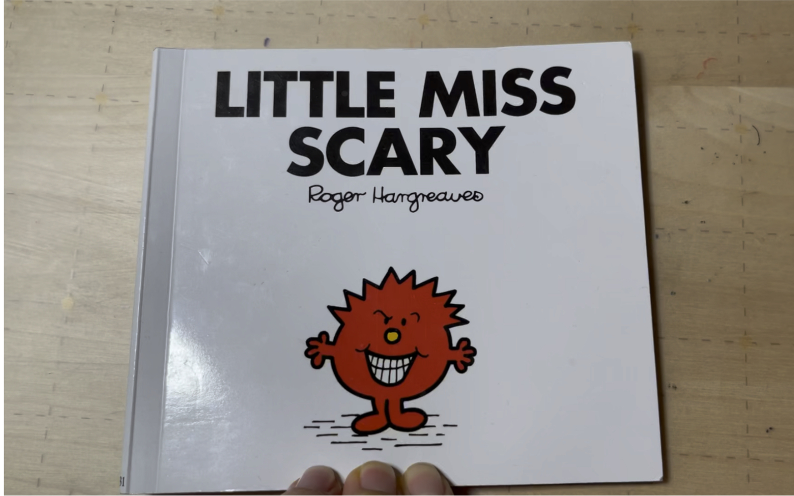 [图]Little Miss Scary