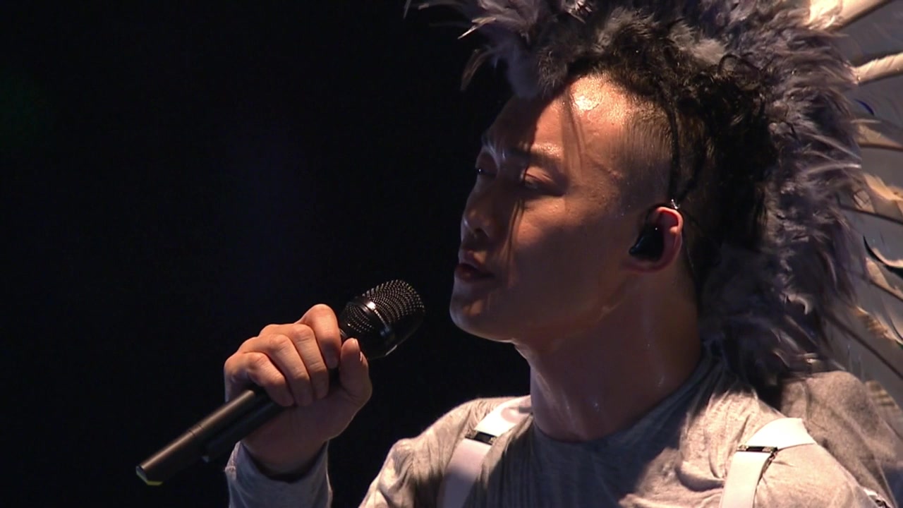 《陀飞轮》陈奕迅 duo live_哔哩哔哩 (゜-゜)つロ 干杯~-bilibili