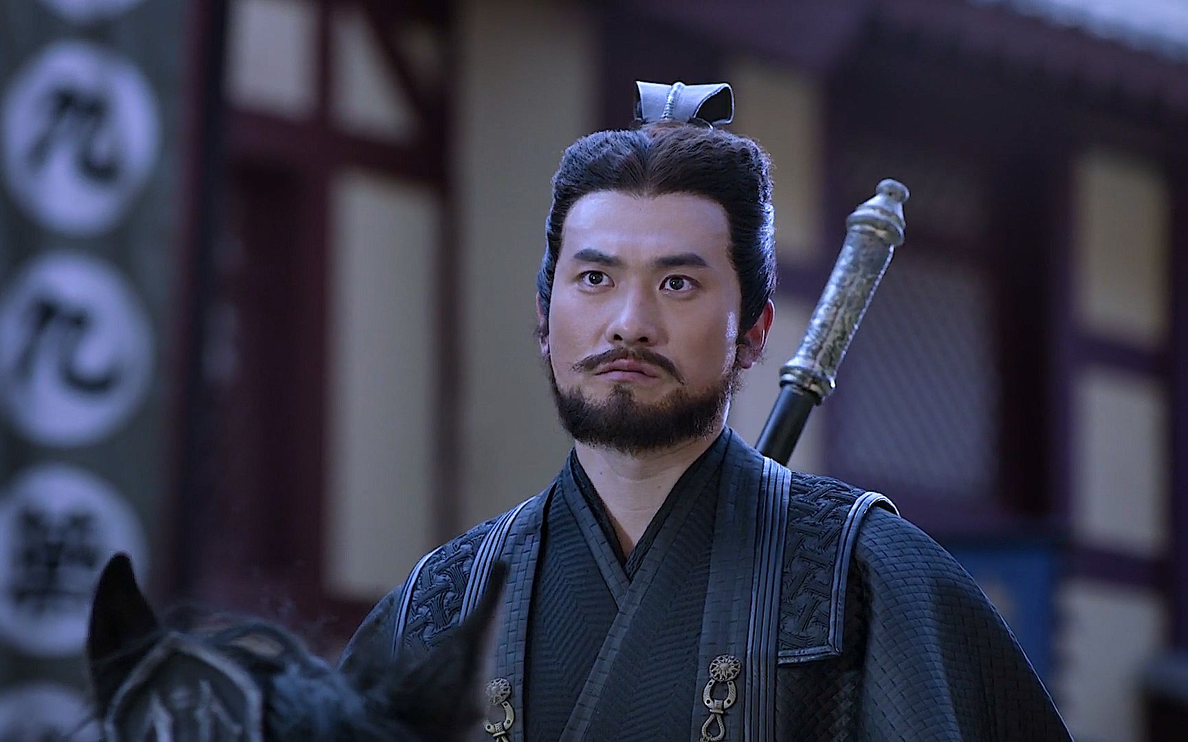 上杉虎当街斩杀沈重为肖恩报仇!