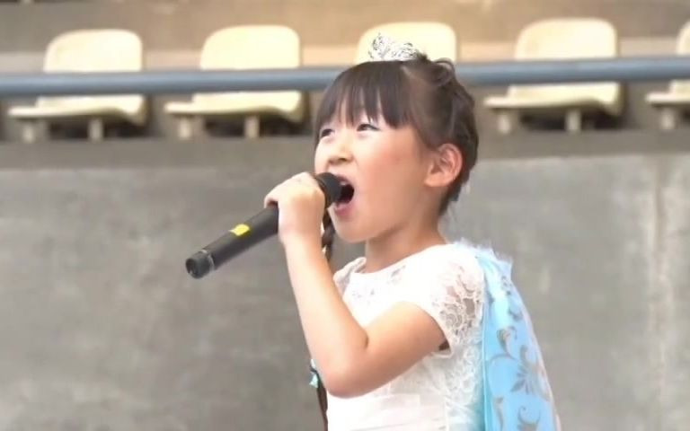 [图]【Let it go】【迪士尼】冰雪奇缘主题曲 世古桃诗 2014暑期汇报演出 天籁童声 《随它吧》