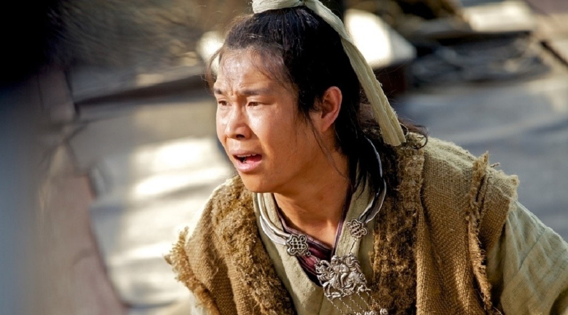 喜剧男演员小沈阳,深夜发微博,称猛虫过江2要开拍!