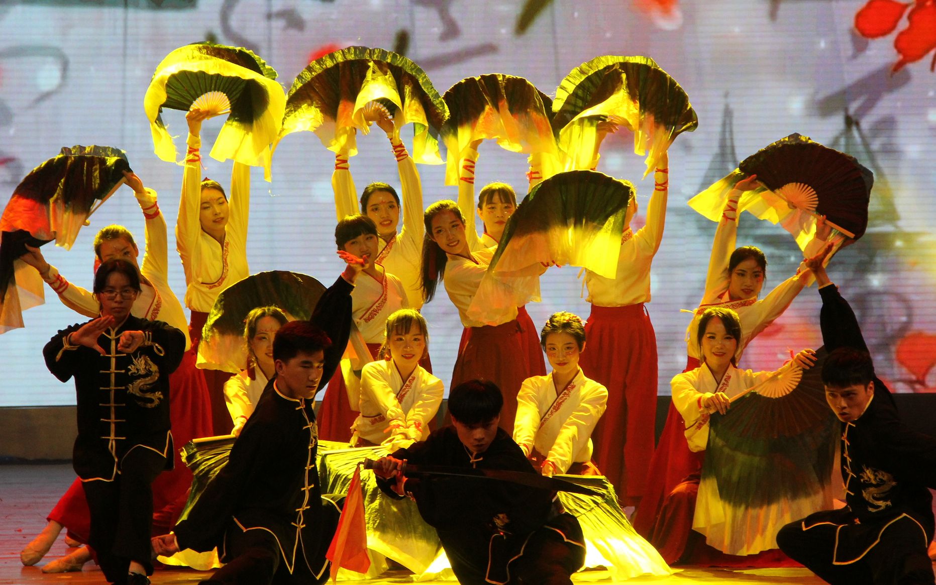 南洋舞社&武协-书简舞-2019sjtu研究生毕业晚会于菁菁堂_哔哩哔哩