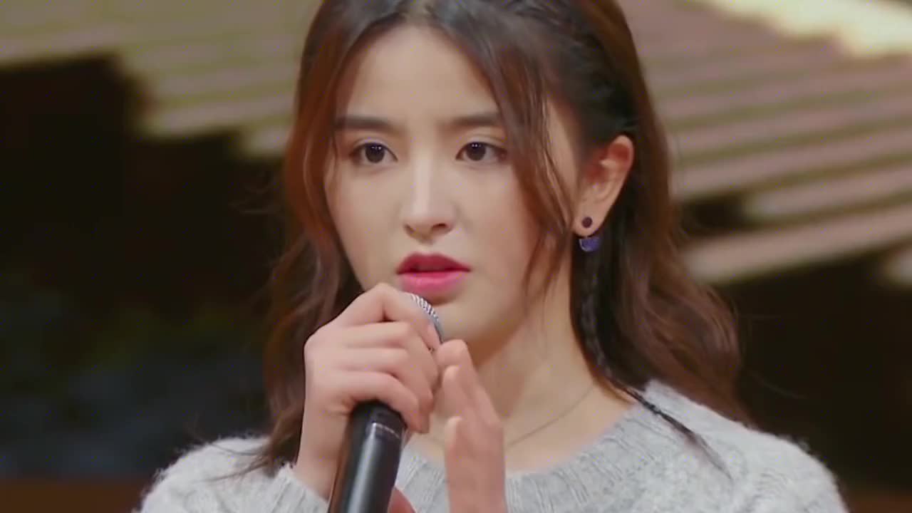 章子怡气冲冲指着金子涵骂,怎料金子涵当场回怼一句,场面太尴尬