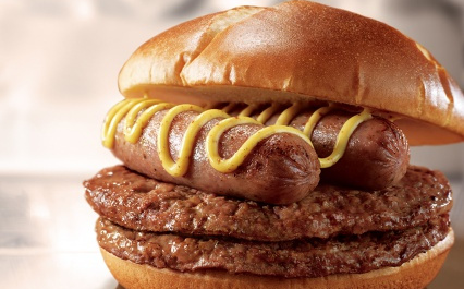 麦当劳新品汉堡 不素之霸双层牛堡——德式烤肠双层牛堡评测