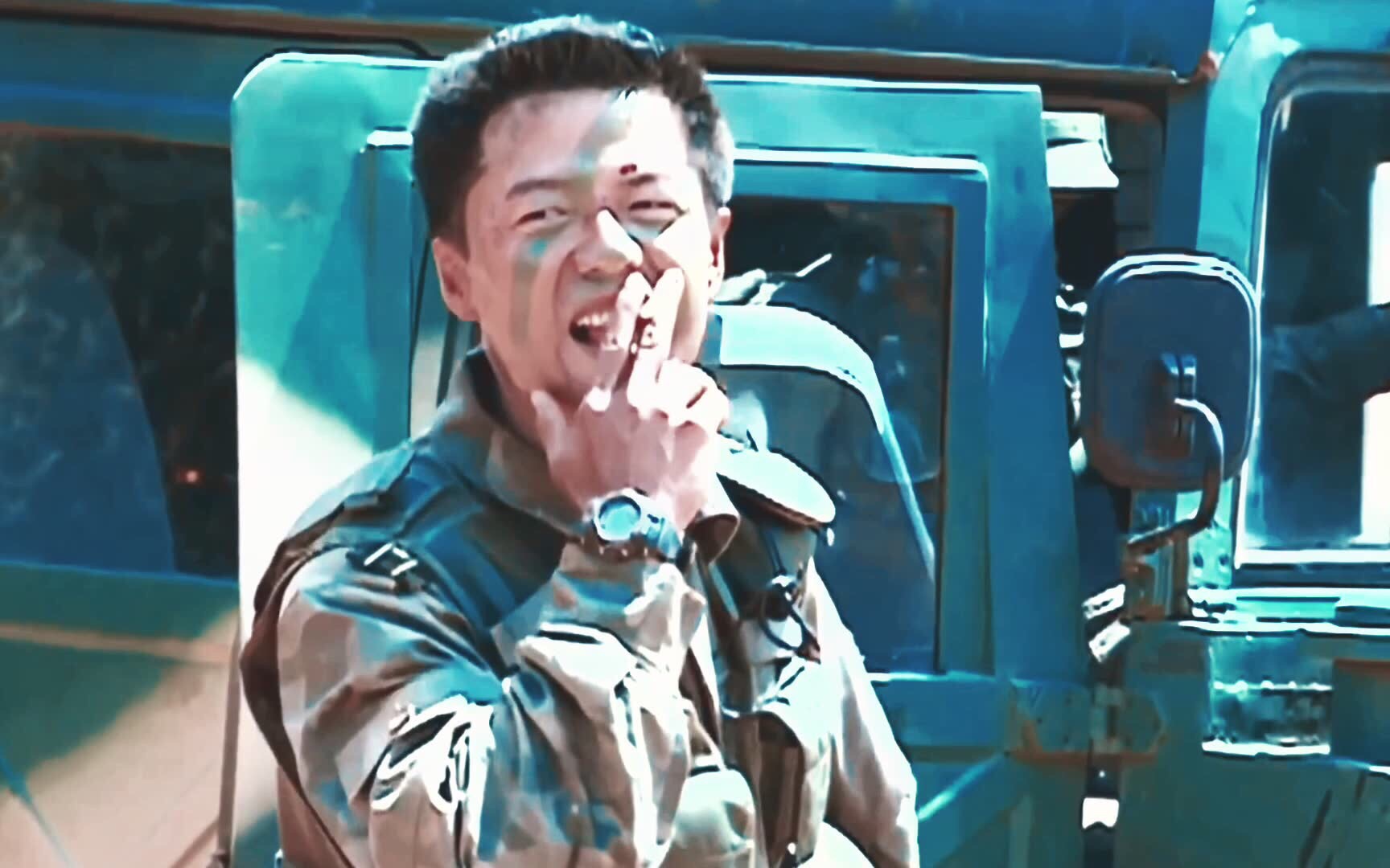 "袁朗你好帅""要不怎么都想来老a呢"