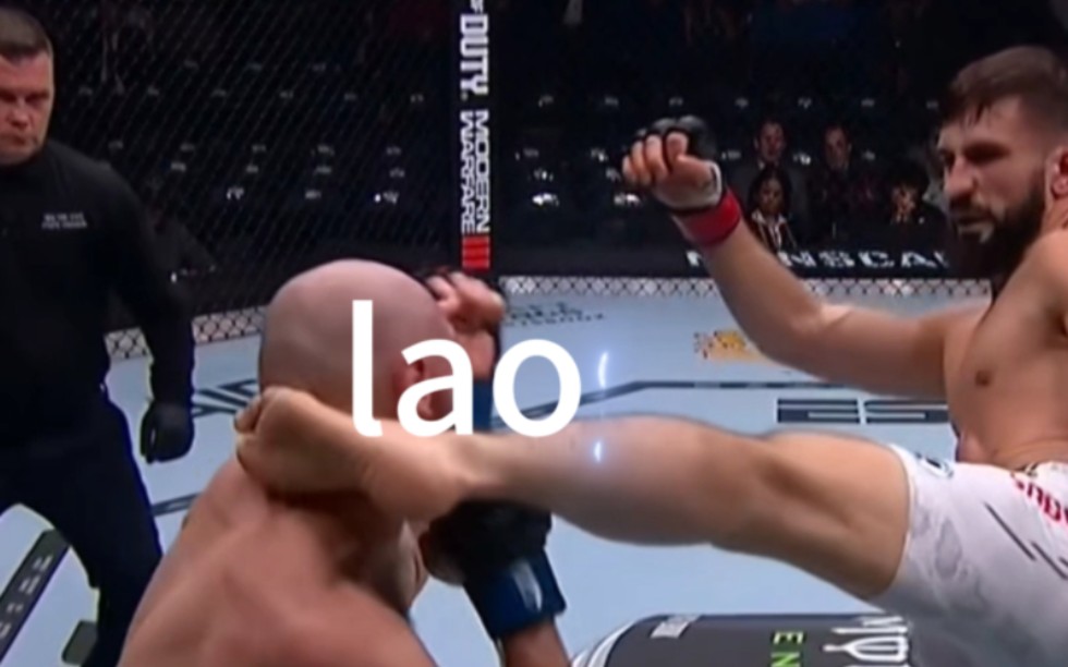 后脑生吃高扫,正面硬抗砸肘.