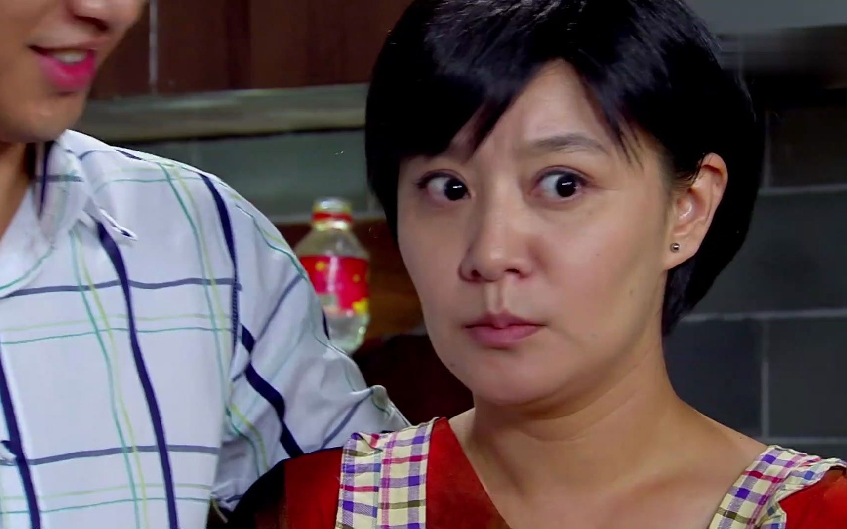 小菊的秋天:天磊到陈虹面前献殷勤,陈虹却说羽心傻