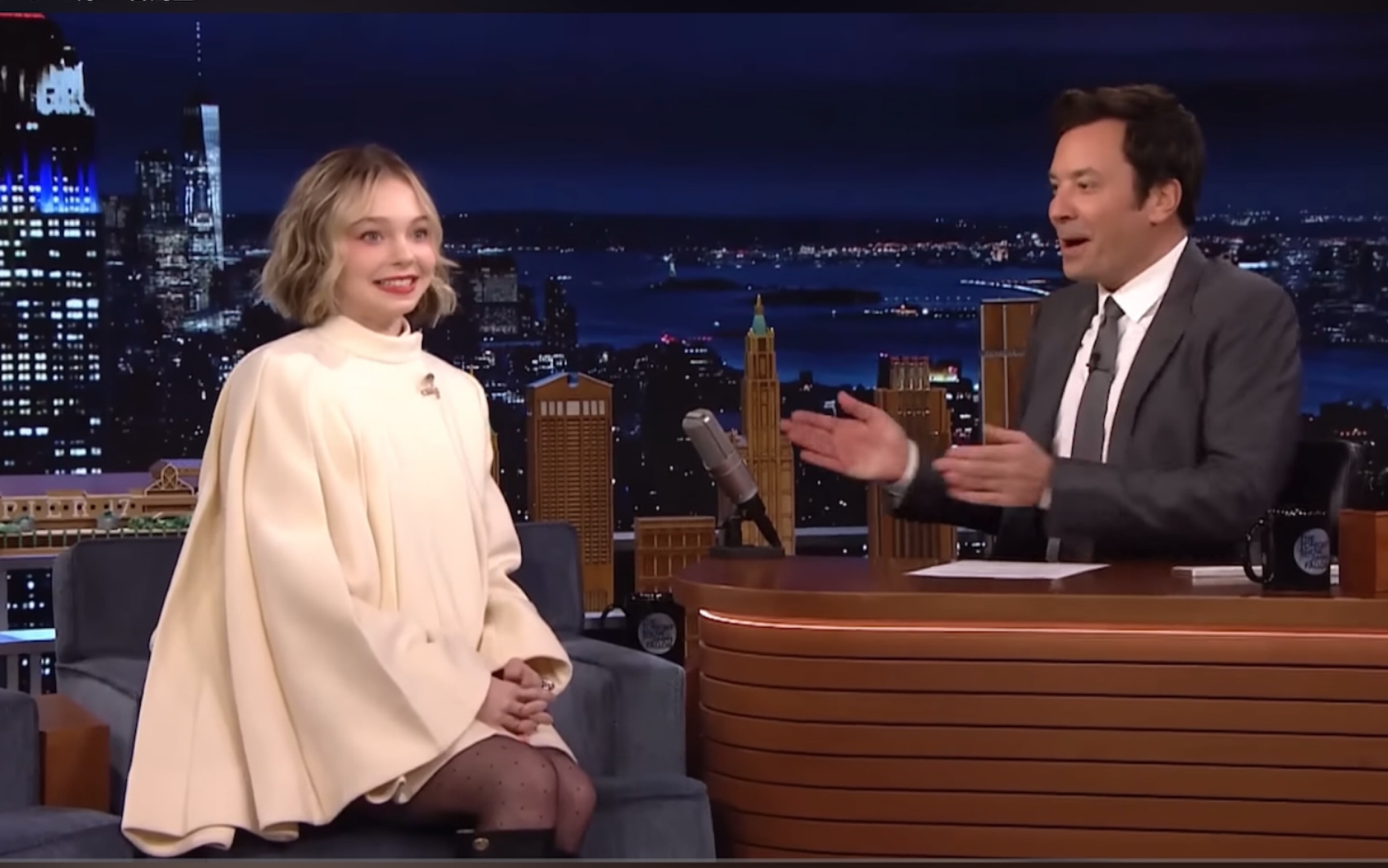 吉米·法伦主演的《今夜秀》:艾玛·迈尔斯谈准备在周三成为狼人,以及