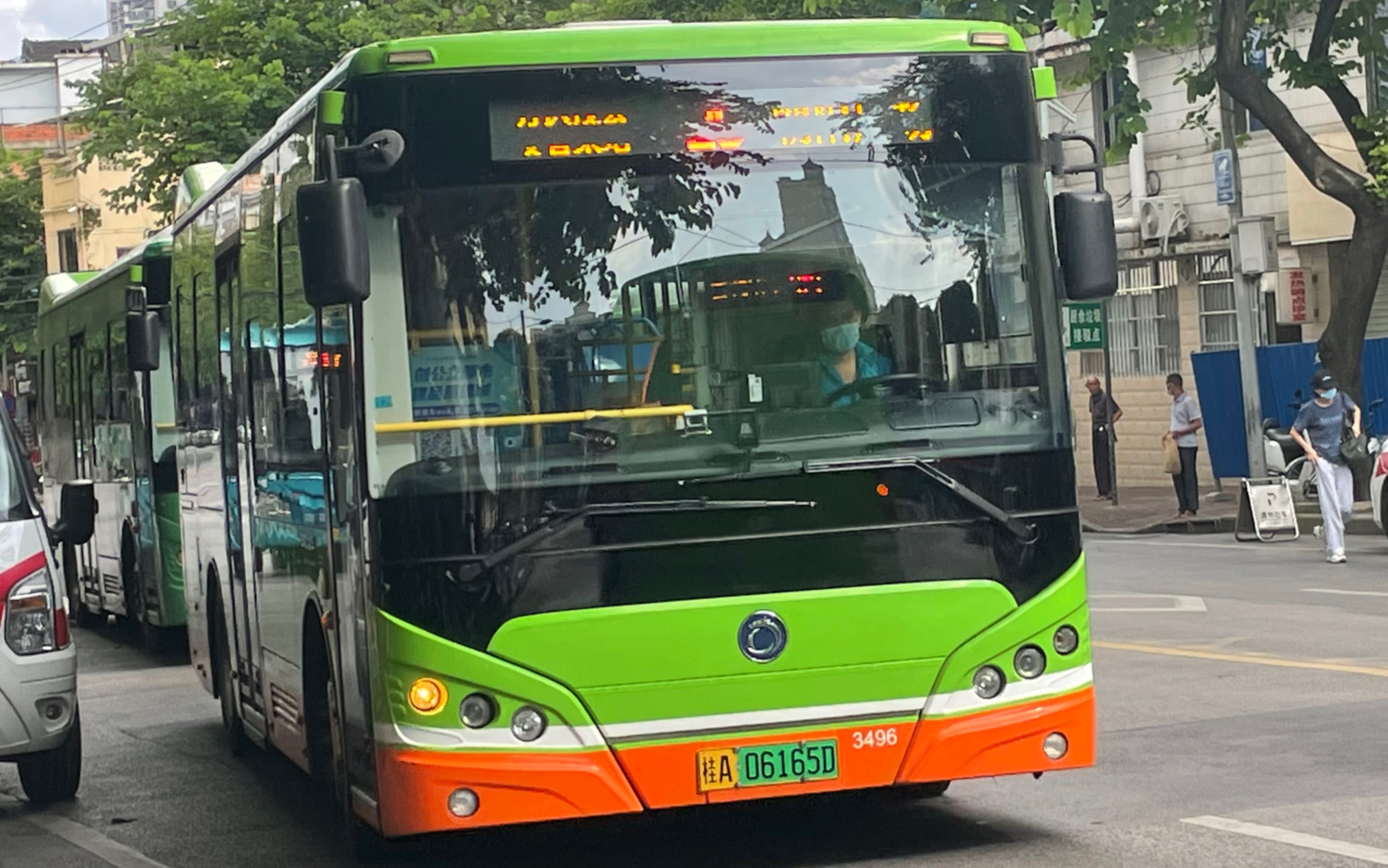 南宁公交pov26路朝阳广场共和新华路口万达茂新邕滨堤路口万达茂公交