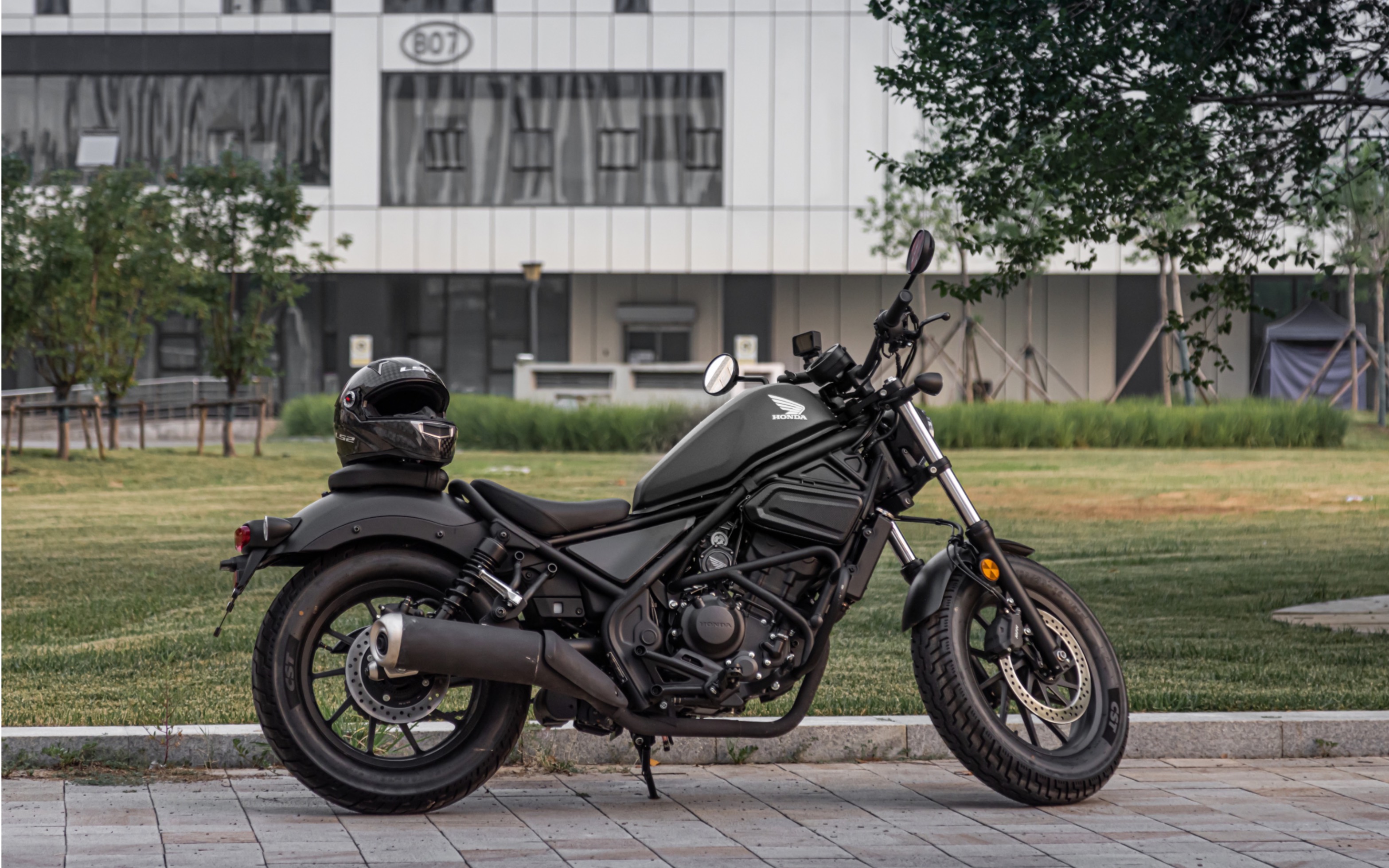 本田cm300~ 女新手30迈绕湖溜车