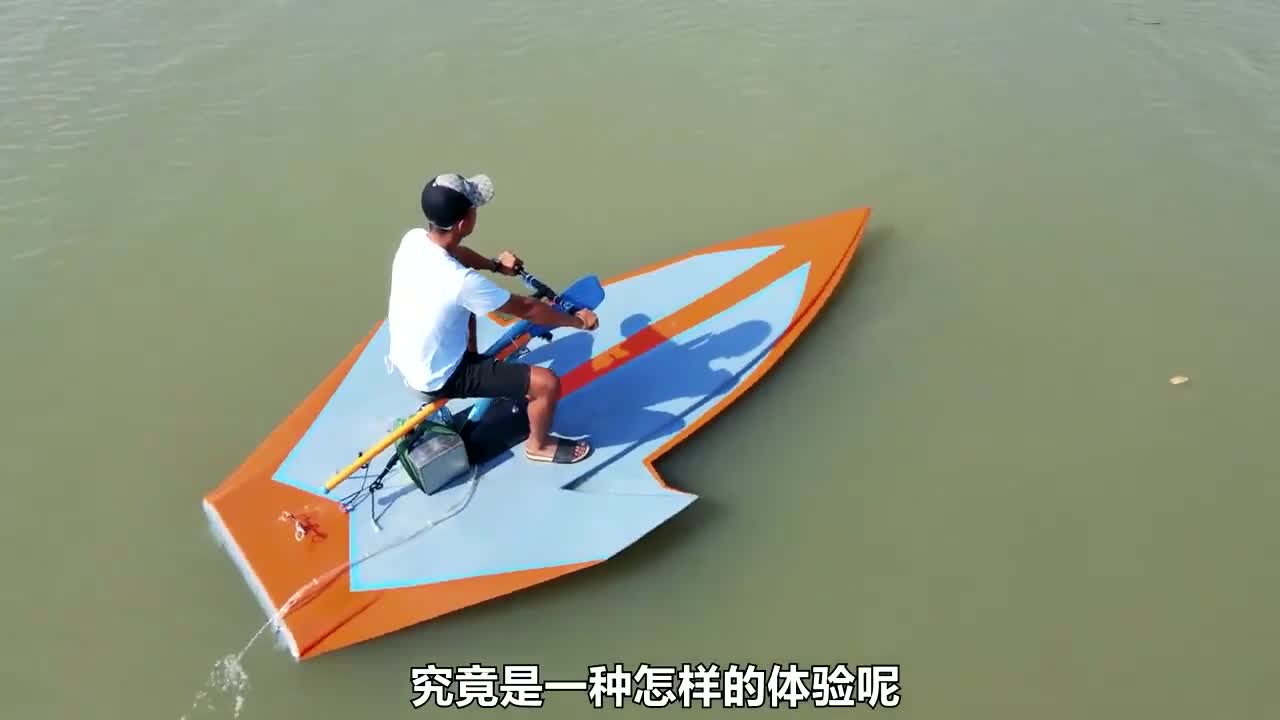 用泡沫自制的"摩托艇",能否在水上骑行?结局不可思议!