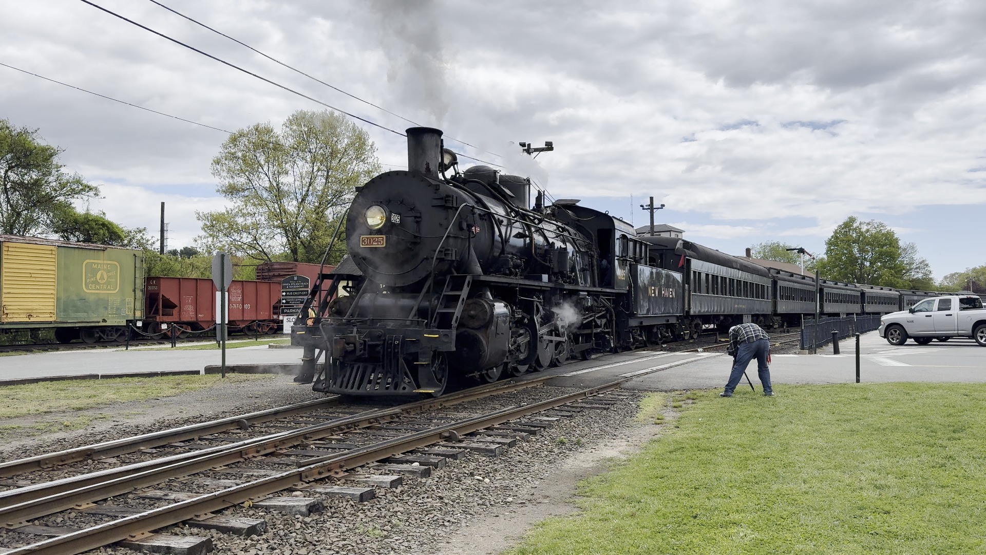 【蒸汽机车】上游牵引旅游列车发车