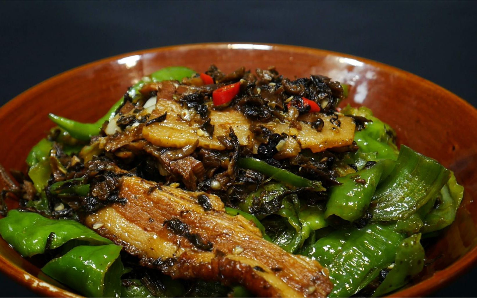 下酒又下饭的擂辣椒扣肉,怎么做才好吃,湘菜大厨教你方法和技巧