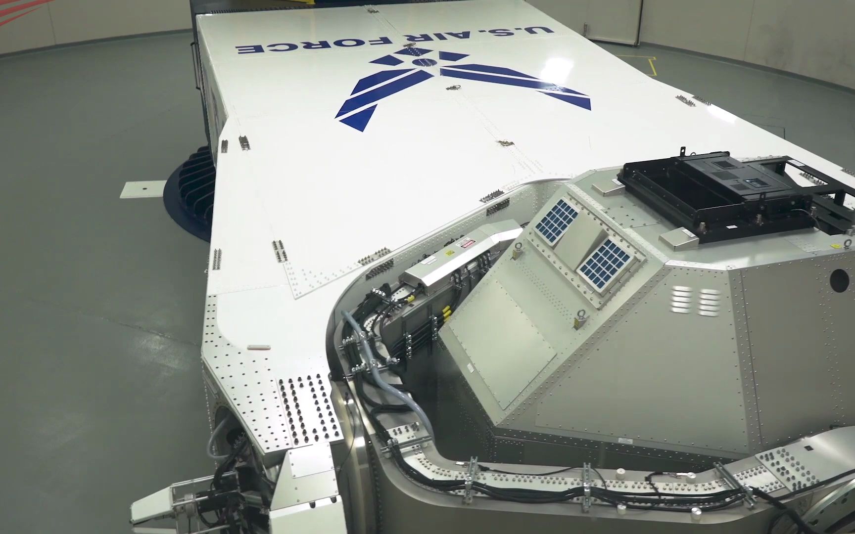 高达20g!美国空军巨型离心机的高重力训练