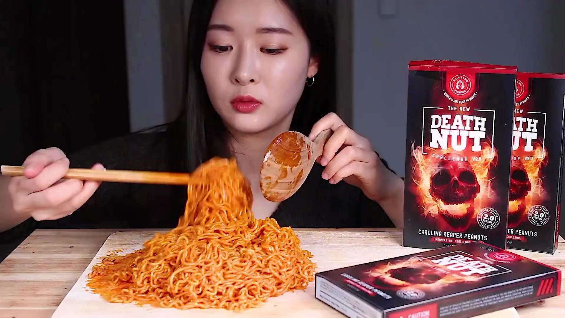 死亡坚果超级火鸡面世界上最热的食物