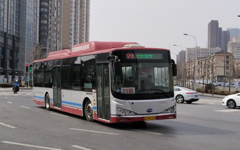 大连公交23路比亚迪k9f通过星海广场