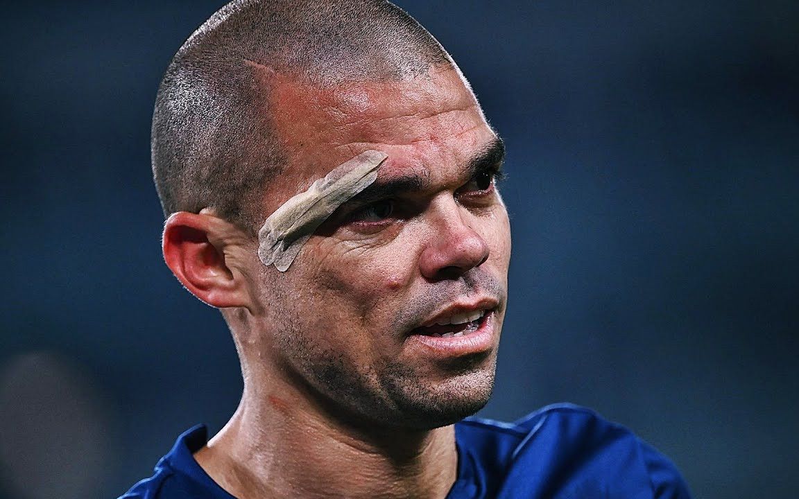 武僧的风采不减当年38岁的佩佩依然是后防线的支柱