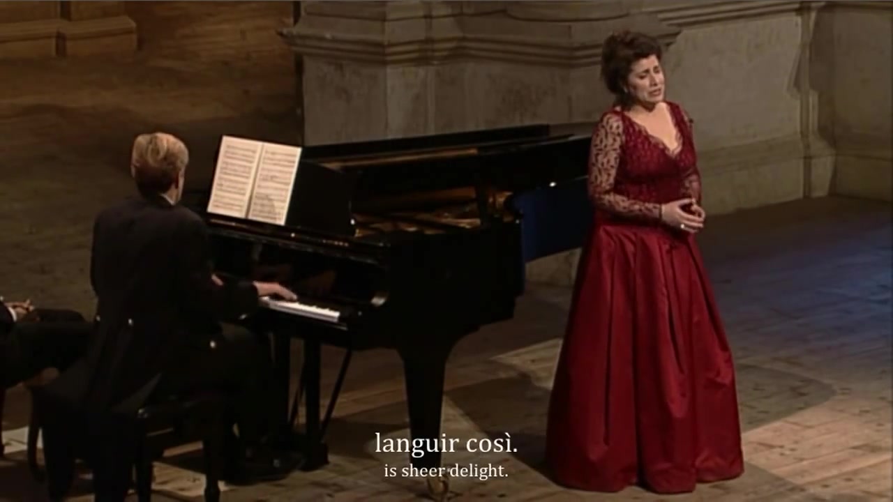 [图]Mozart - Voi che sapete (Cecilia Bartoli) HD subtitles