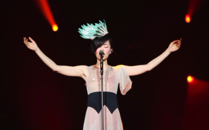 【王菲巡唱】香港演唱会《守护天使》live(三场头饰不同)