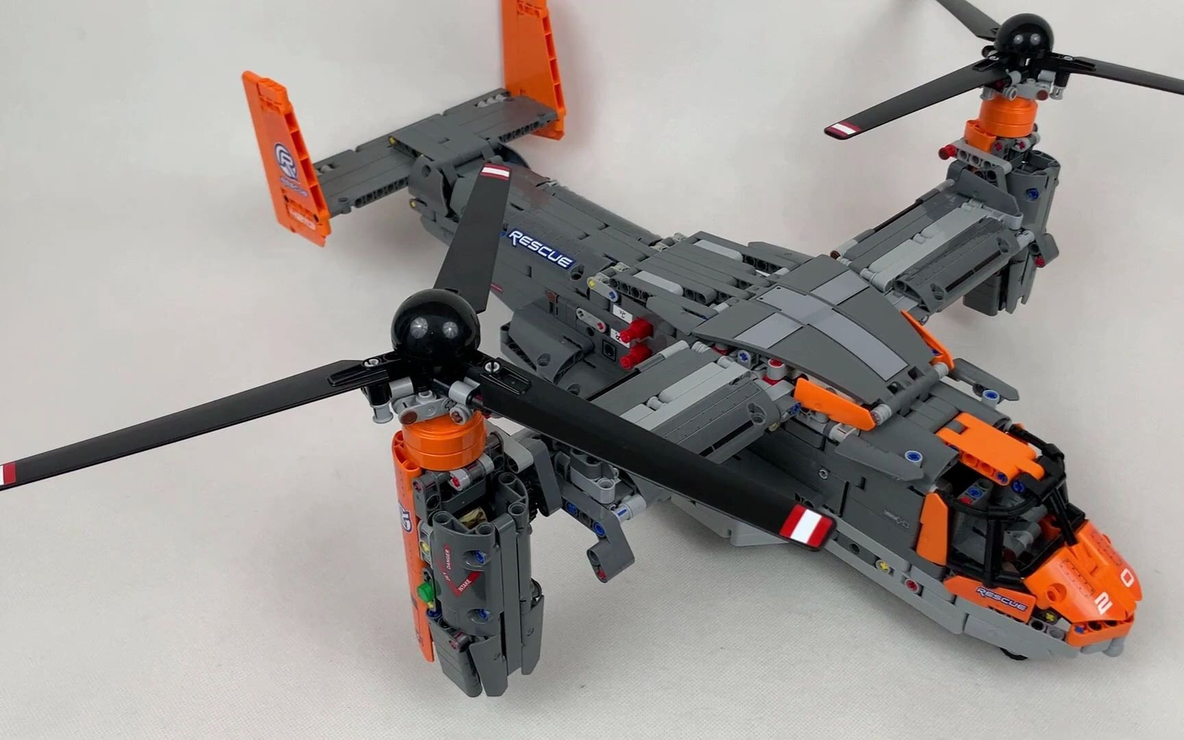 小小测评一下乐高科技42113鱼鹰直升及