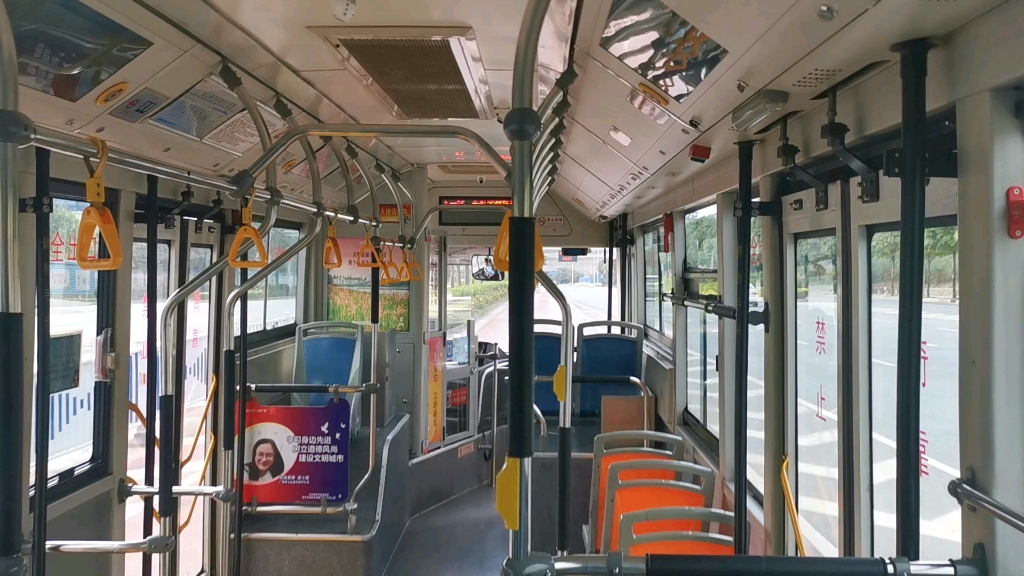 【南宁brt第一批车型】南宁白马快速公交广西源正hqk6128phevng3运行