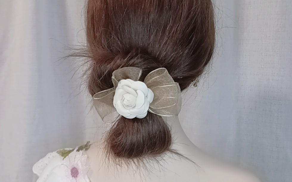 优雅夏日清新气质花朵编发