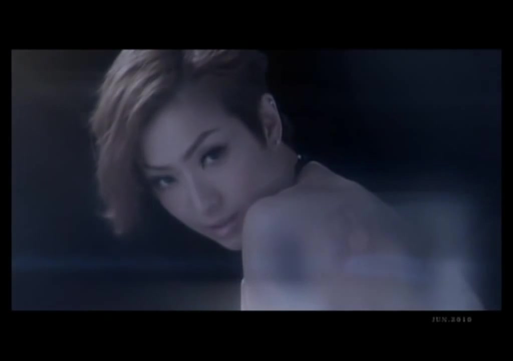 [图]郑秀文 Sammi Cheng - 不要惊动爱情 (国) Official MV - 官方完整版