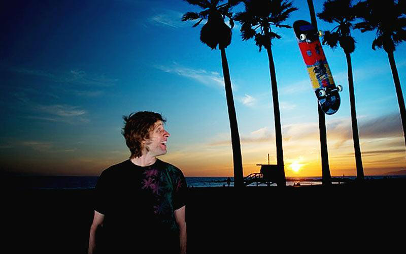 ted滑板教父来个翱骊创出新招