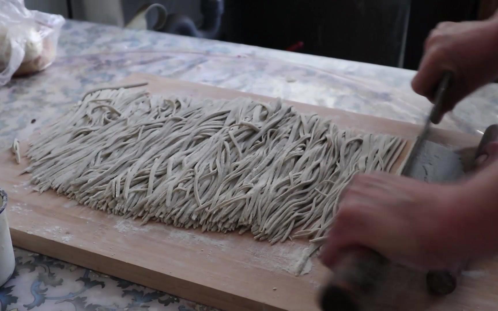 手工拨荞面条的制作方法