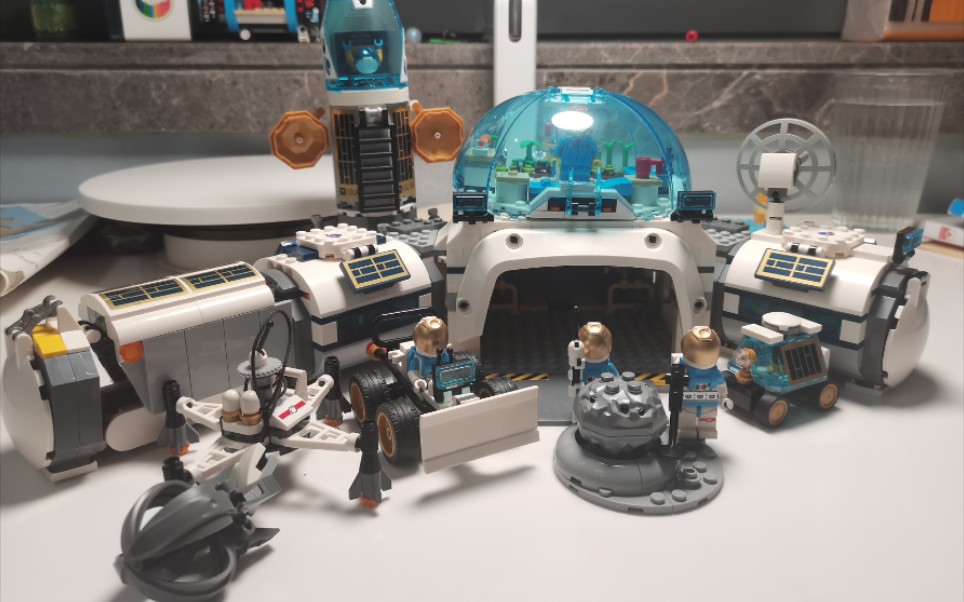 太空系列复兴?紧贴时事!乐高60350月球基地测评_哔哩哔哩_bilibili