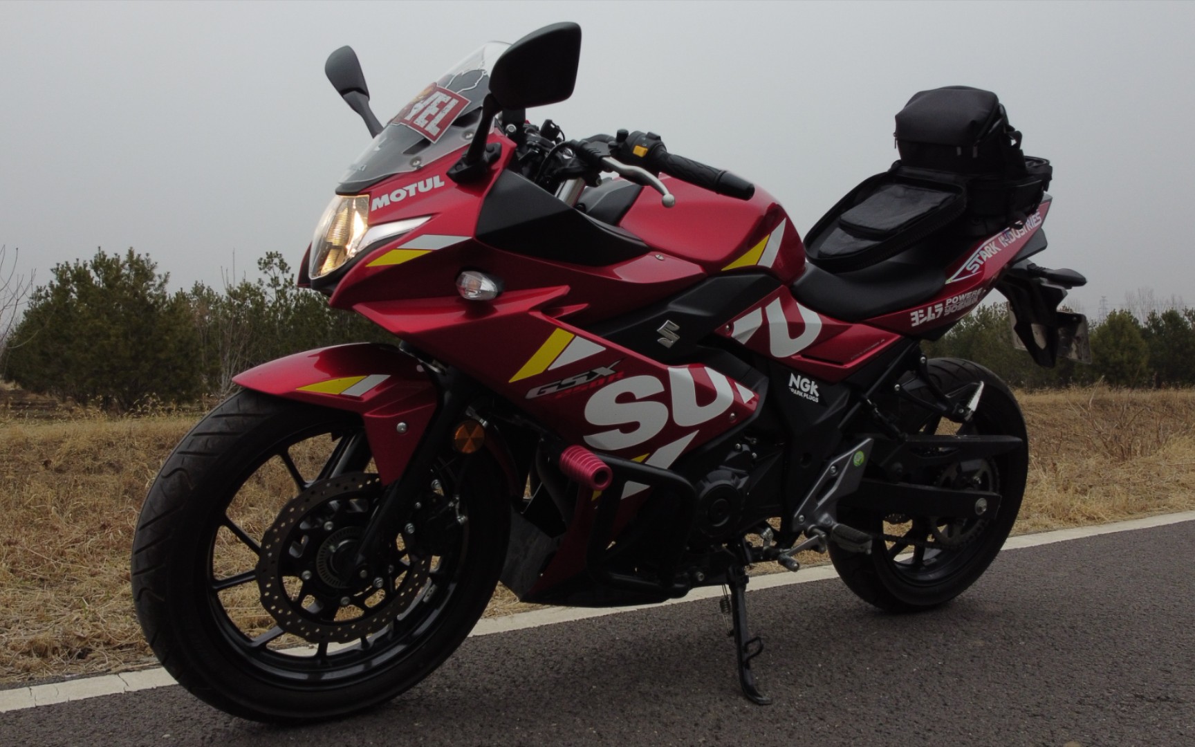 最帅gsx,春日已到,摩托生活开始,豪爵铃木gsx250,红色版花改装,钻豹红