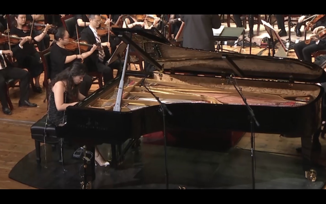 第八届长江钢琴音乐节长江之韵开幕音乐会潘林子黄河钢琴协奏曲第一