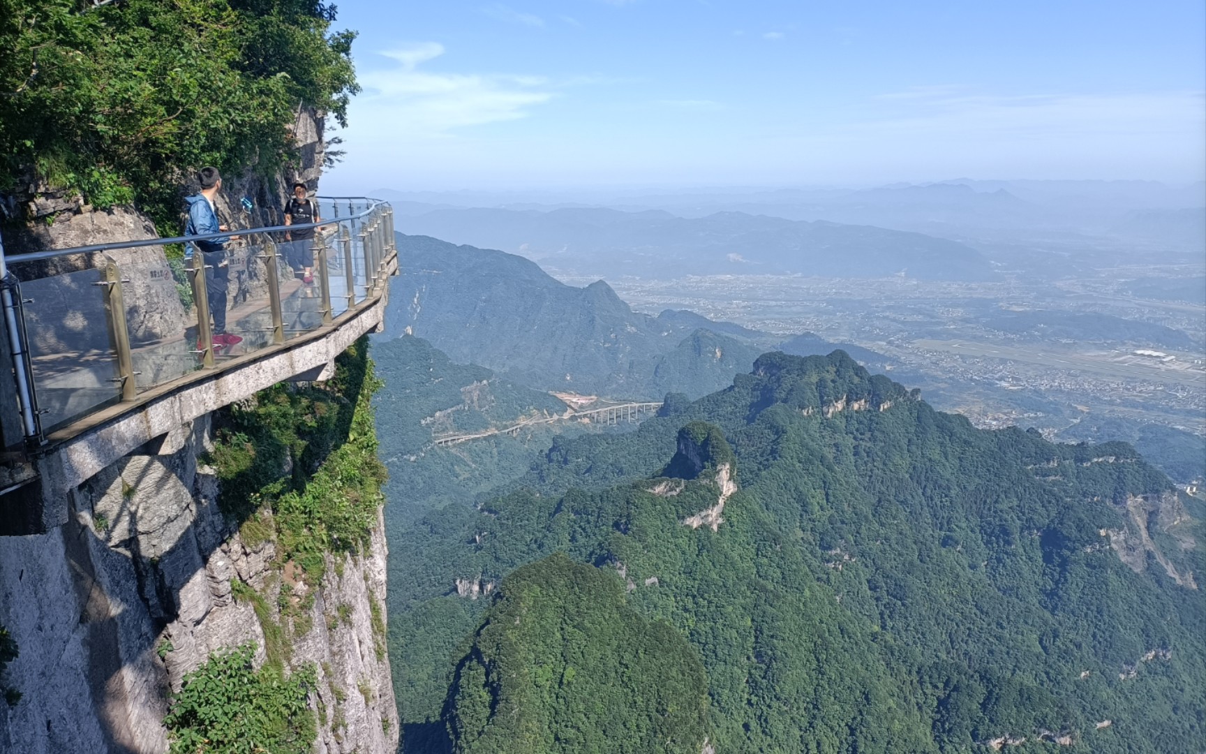 張家界天門山玻璃棧道