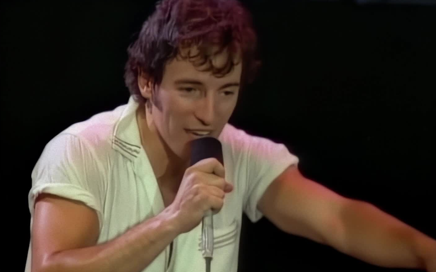 布鲁斯ⷮŠ斯普林斯汀 | Bruce Springsteen  Dancing In The Dark 1984年单曲MV | HD哔哩哔哩bilibili