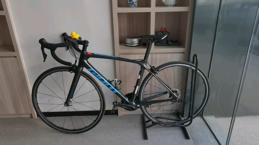 tcr adv2 kom